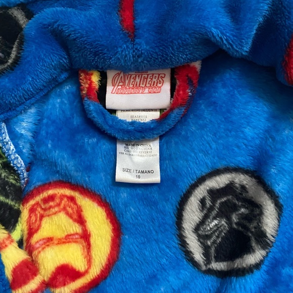 Avengers House Robe - Picture 3 of 3